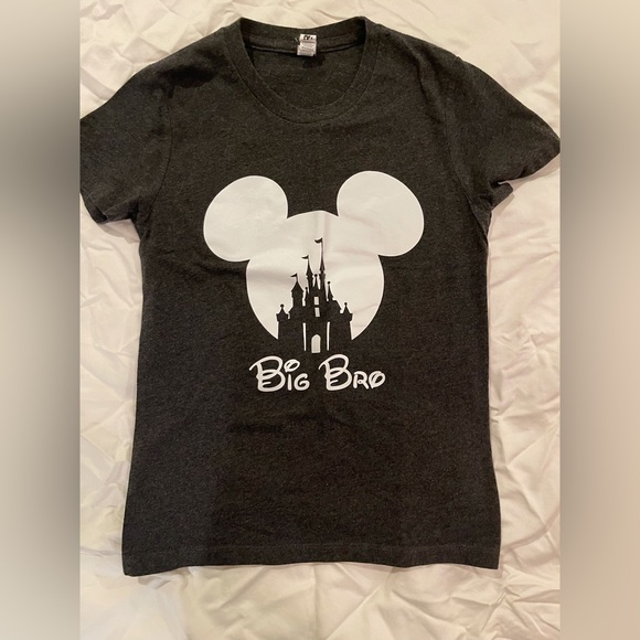 Disney shirt - Picture 1 of 1
